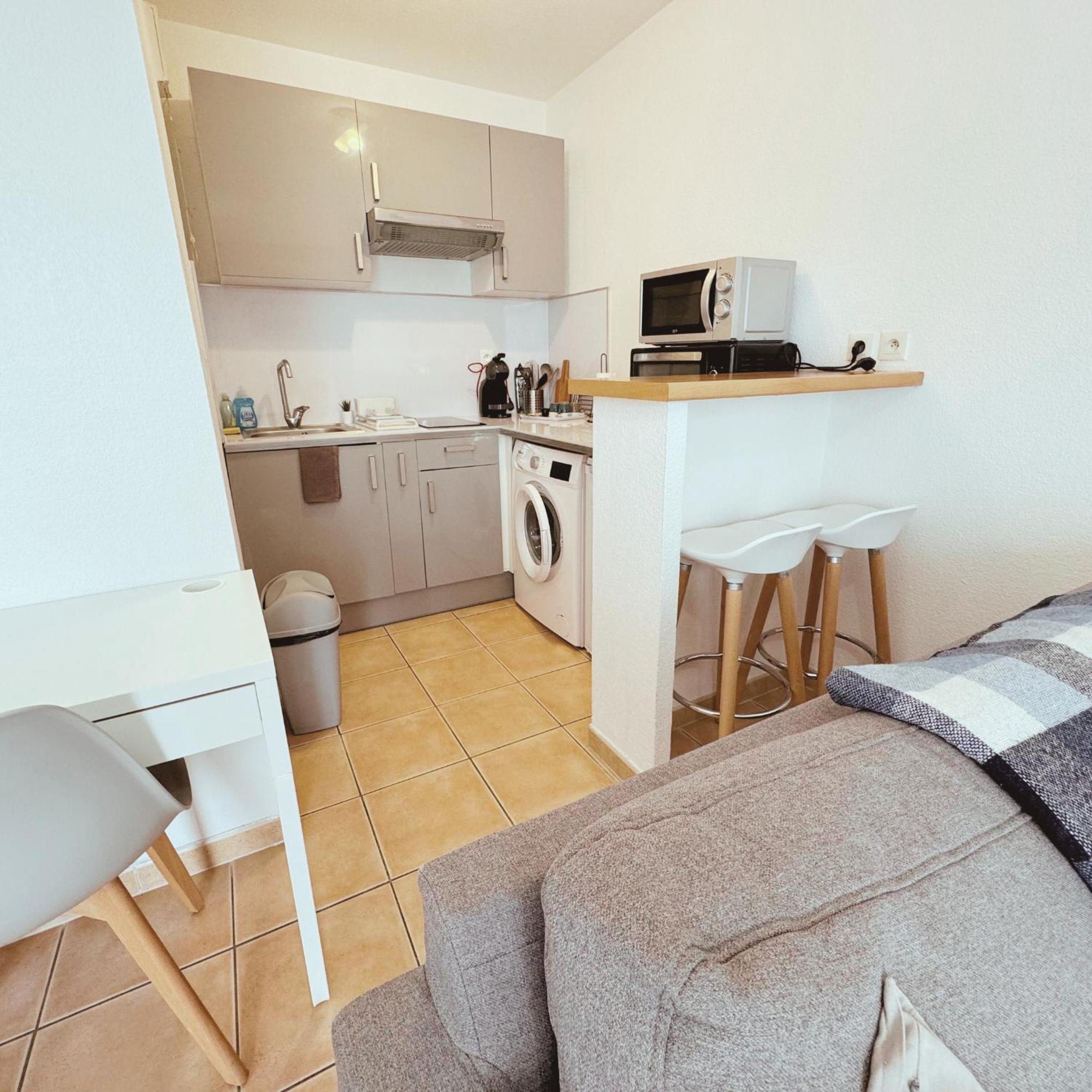 Appartement Residence Prive Avec Parking Wifi Clim Piscine Авиньон Екстериор снимка