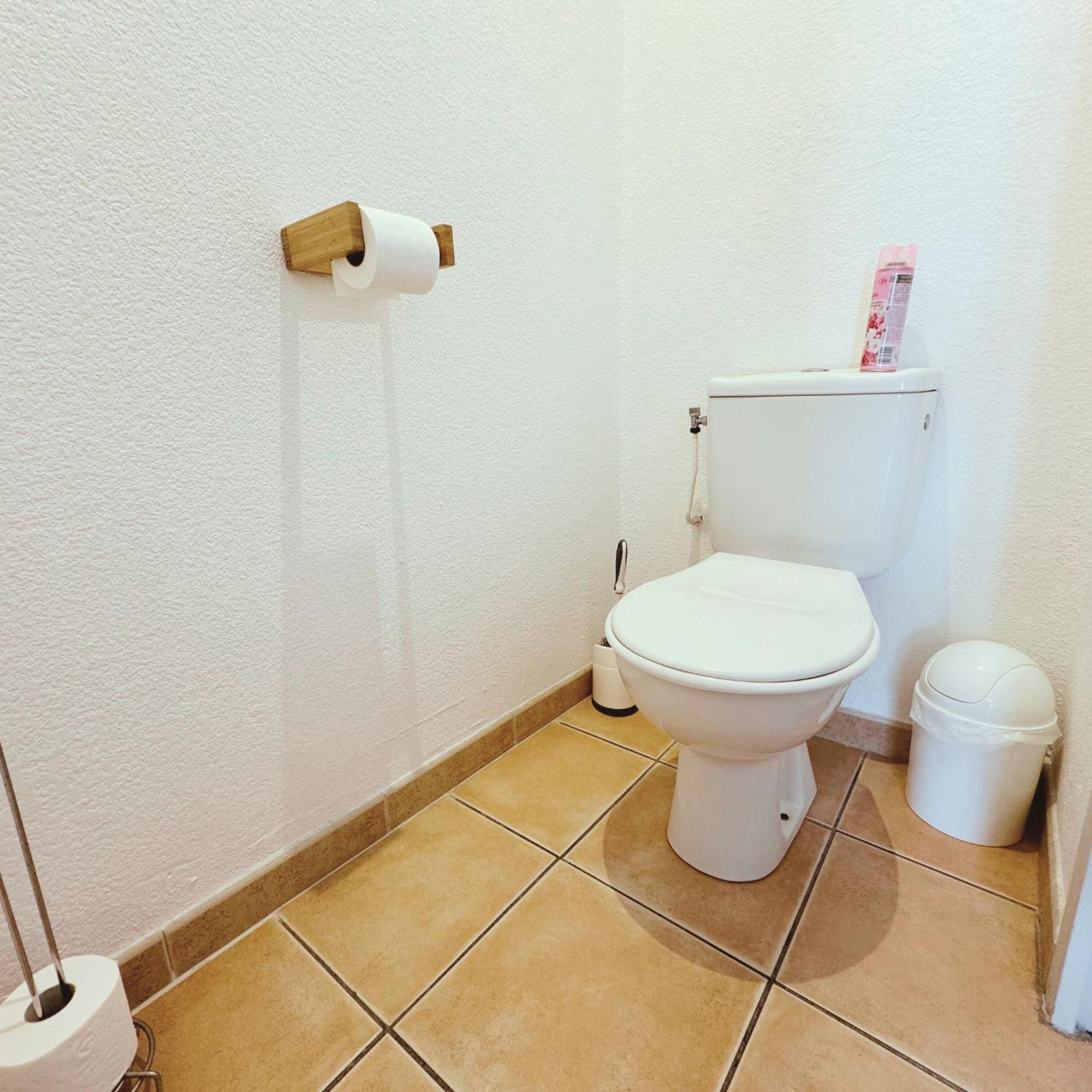 Appartement Residence Prive Avec Parking Wifi Clim Piscine Авиньон Екстериор снимка